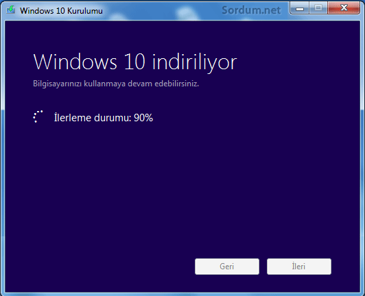 Windows 10 indiriliyor